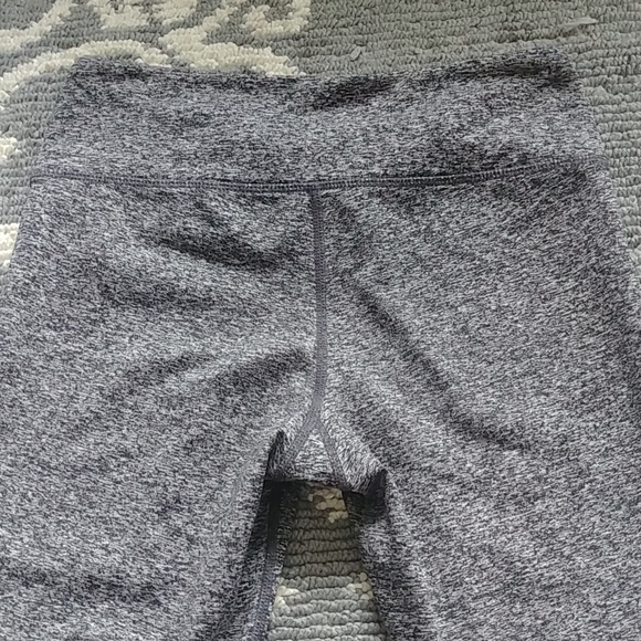 🤸TNA ATMOSPHERE LEGGINGS XS Aritzia - Picture 4 of 7